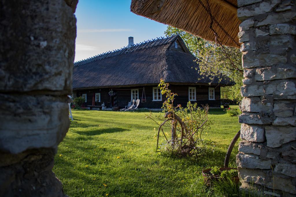 Kuusetuka Tourism Farm Villa Pahkla Exteriör bild